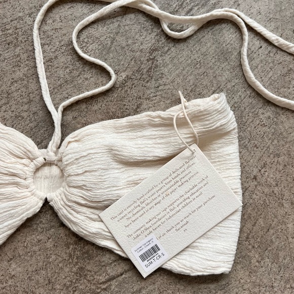 Savannah Morrow bra top - Picture 5 of 7